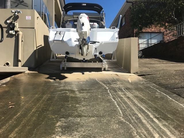 A poorly maintained pontoon means nothing but bad things for your boat A poorly maintained pontoon means nothing but bad things for your boat