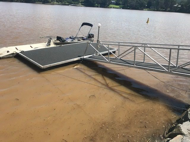 How To Clean Aluminium Gangways & Pontoons