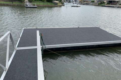 Strut Arm Pontoons