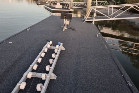 floating pontoon winch