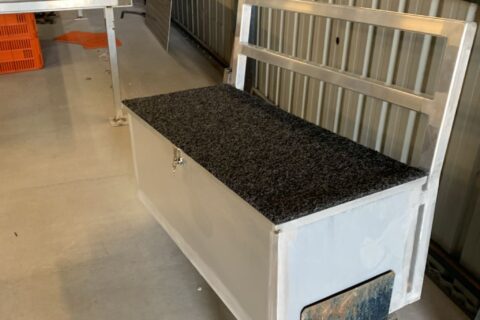 aluminium storage seat